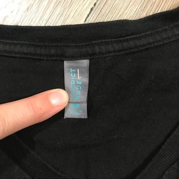 Charlie Brown Black with White V-Neck T-Shirt - Picture 3 of 4